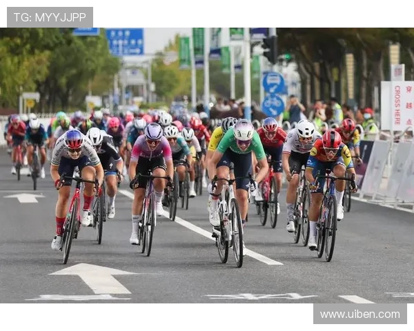 自行车选手比赛中的冲刺力